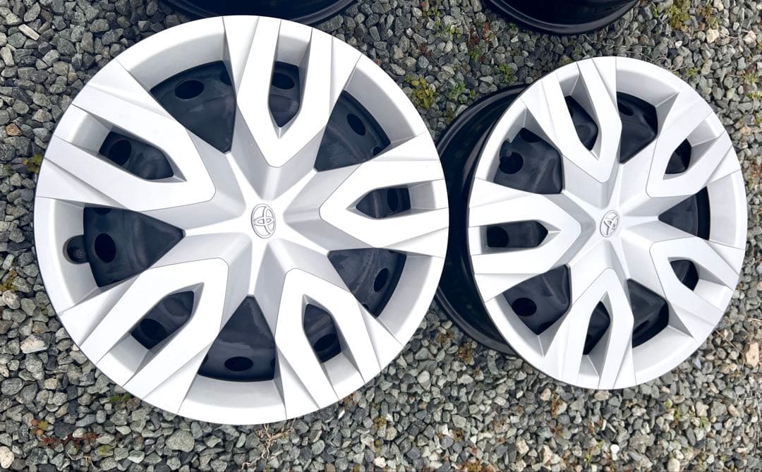 ★トヨタ　カローラクロス★17インチ　スチール4本‼️