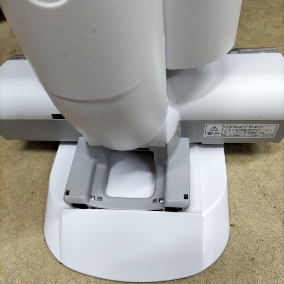 パナソニック　MC-NS10K コードレスクリーナー　2023年製