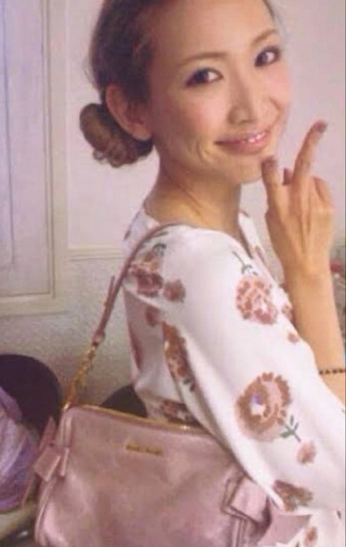 【正規品】miumiu ミュウミュウ サイドリボン バッグ 紗栄子さん愛用で有名