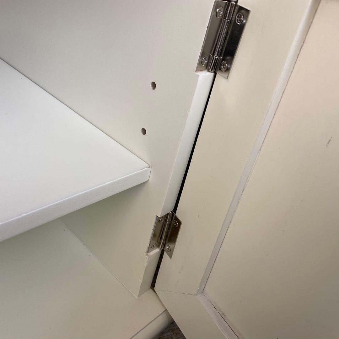 フレンチカントリー北欧調ホワイト扉キャビネット木製飾り棚収納家具チェスト姫系