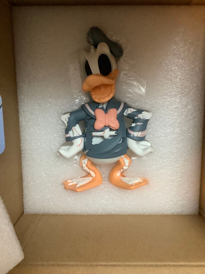 Creepy Duckドナルドダック 限定フィギュア 87/200edition