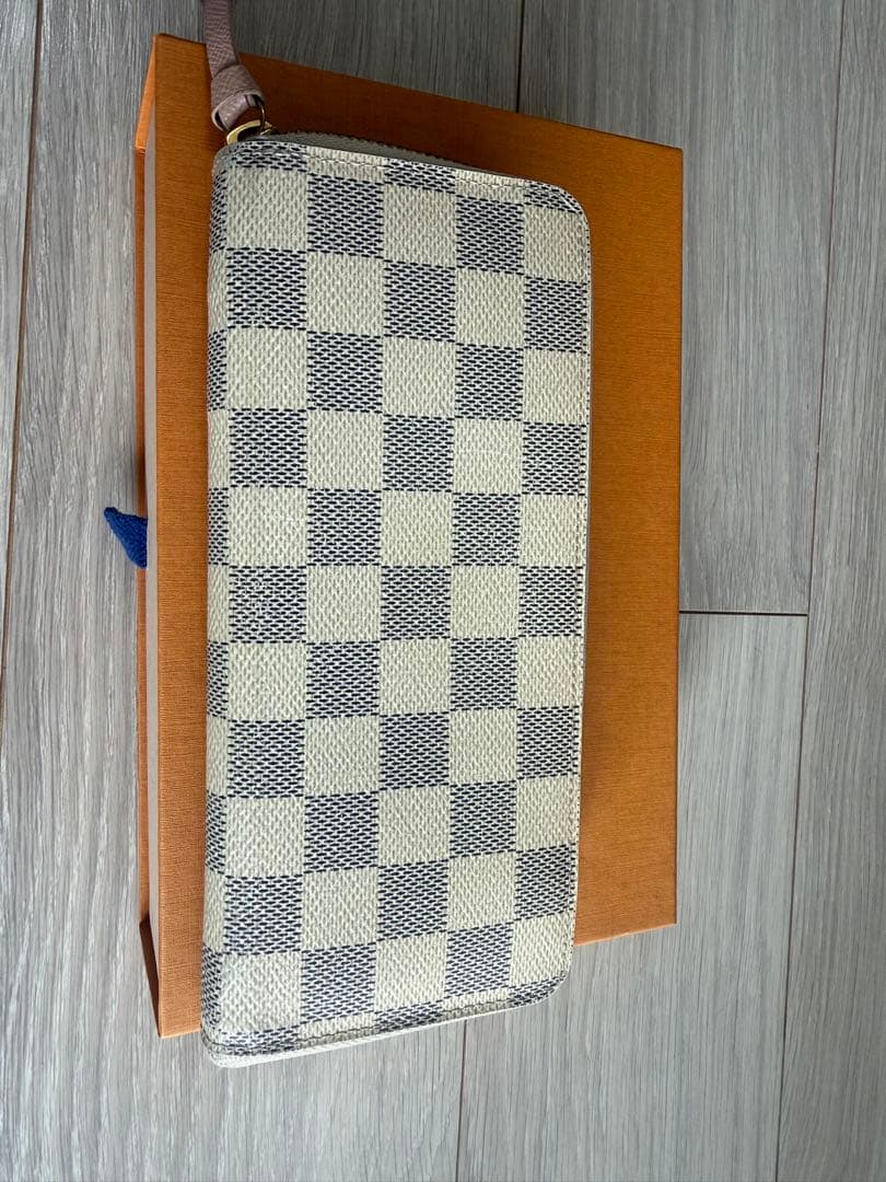Louis Vuitton ダミエ・アズール 長財布　ジッピーウォレット