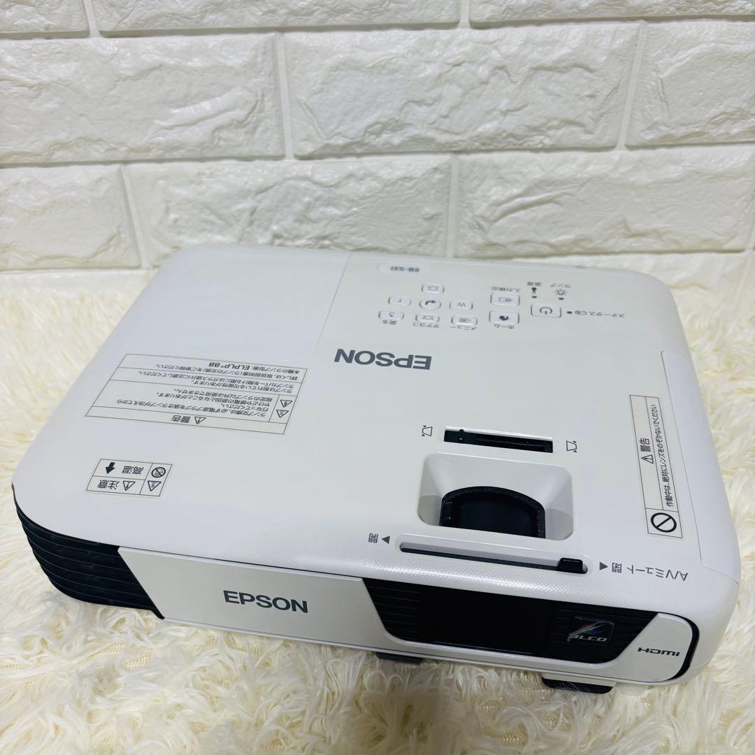 EPSON EB-S31　プロジェクター