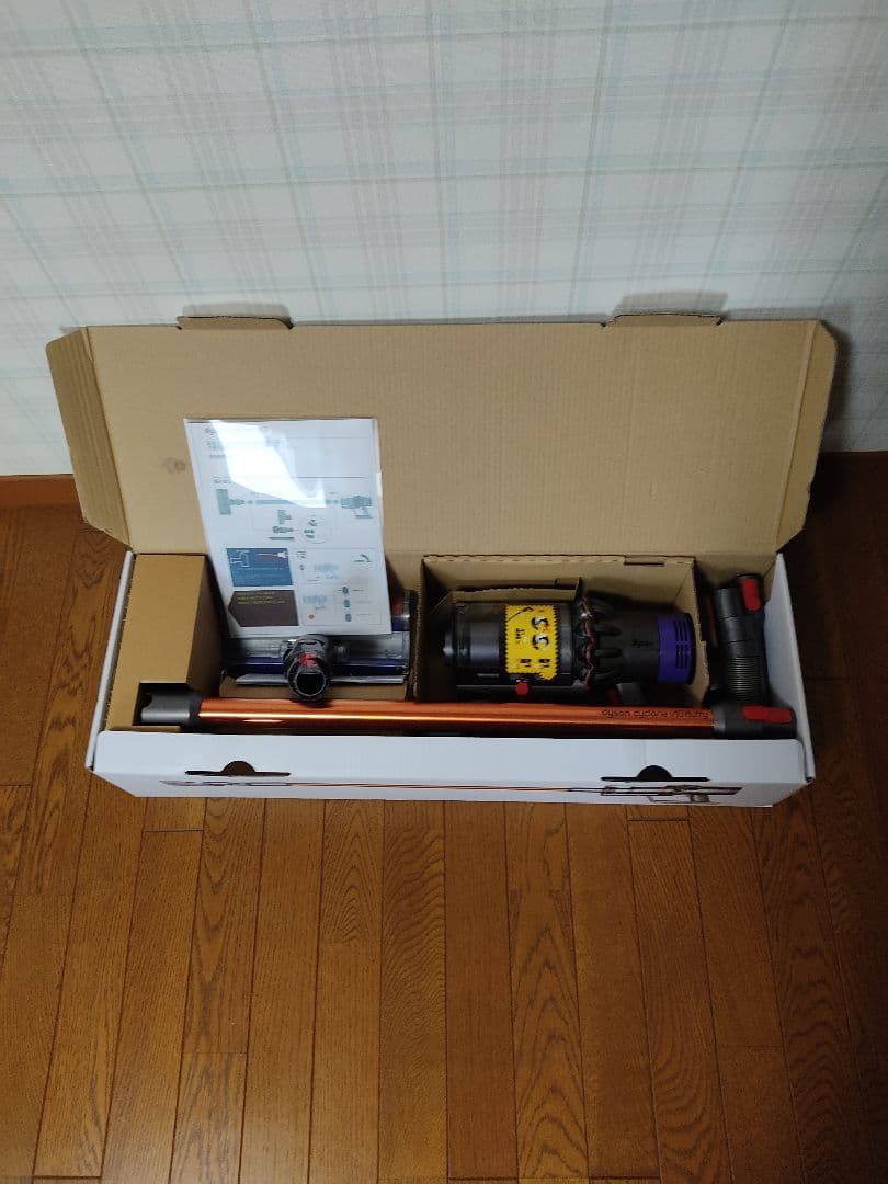 ダイソンコードレス掃除機V10-SV12