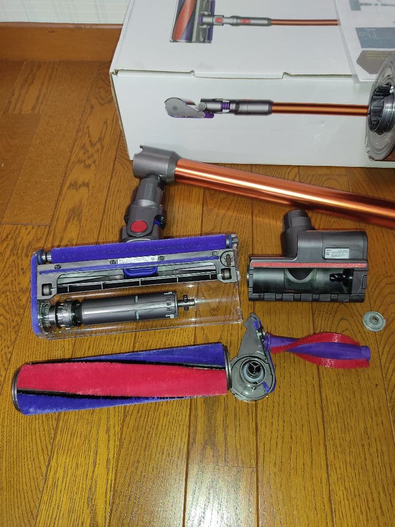 ダイソンコードレス掃除機V10-SV12