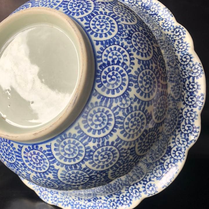 究極の古美術品◼️蔵からかなり凄い特大な伊万里焼の器が出て来ました。入れ物、お皿？