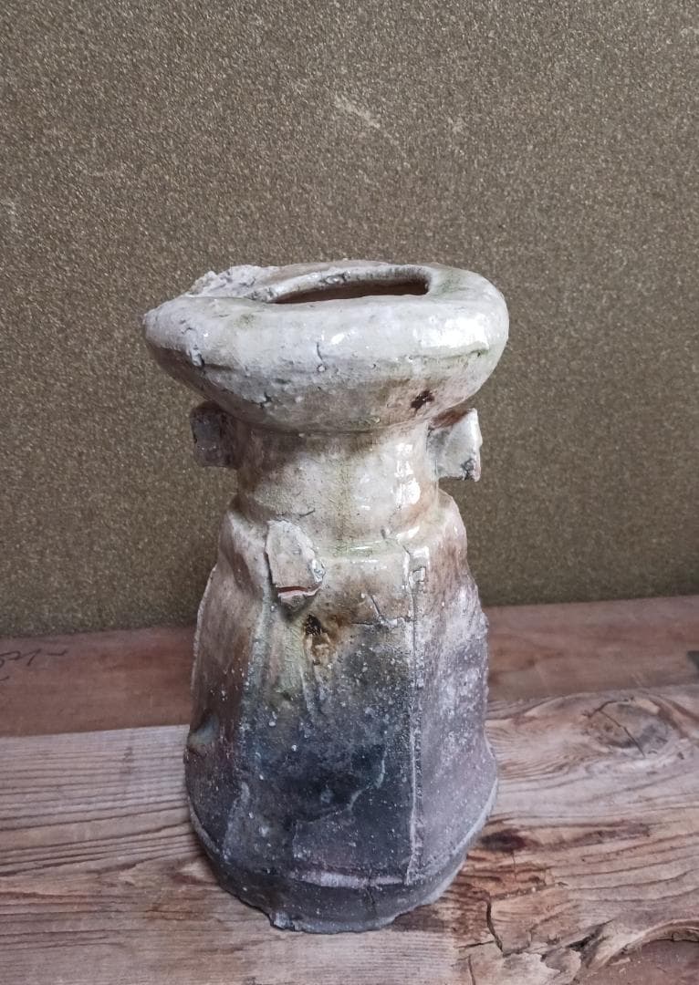 杉本貞光　伊賀　からたち形花入　共箱・共布・栞付き