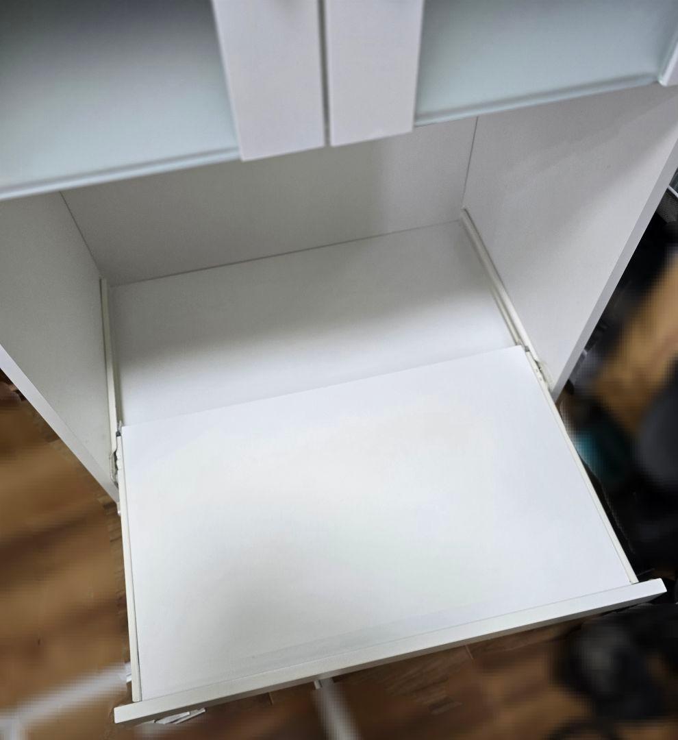 G*G様 ニトリ ホワイト 食器棚 ガラス扉付き