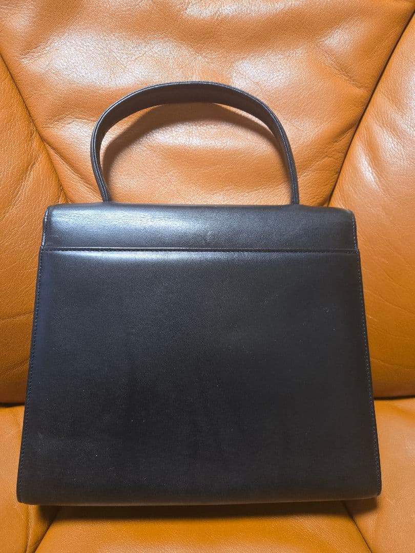 GIVENCHY　ジバンシー　4Gロゴ　ハンドバッグ　フォーマルバッグ　牛革