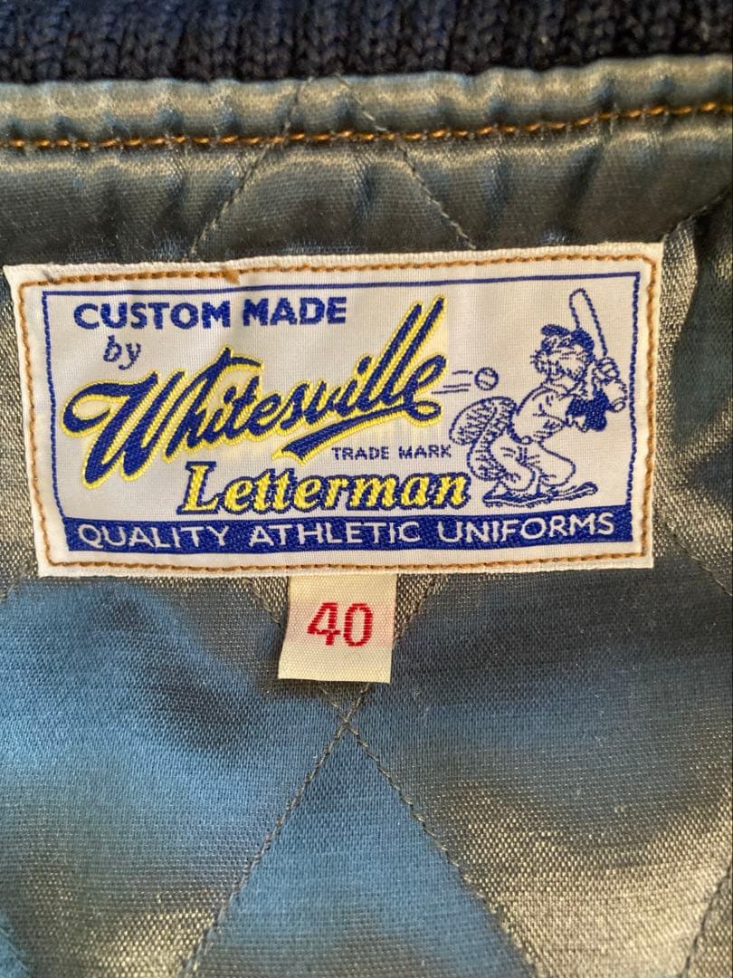 WHITESVILLEスタジャン