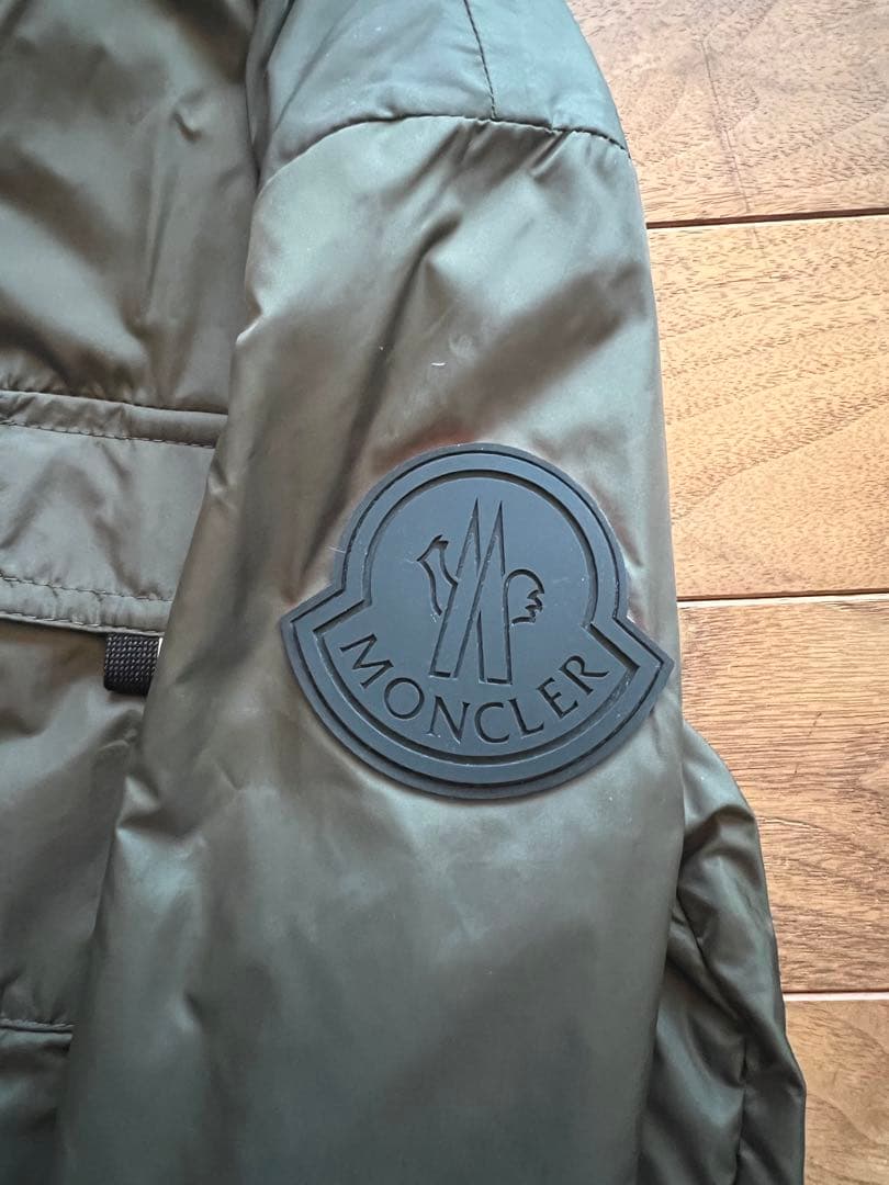 MONCLER フード付きジャケット