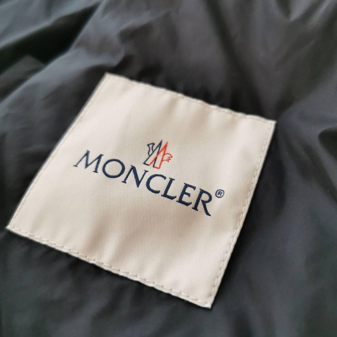 モンクレール　ウィンドブレーカー　ブルゾン　フリル付き　116cm