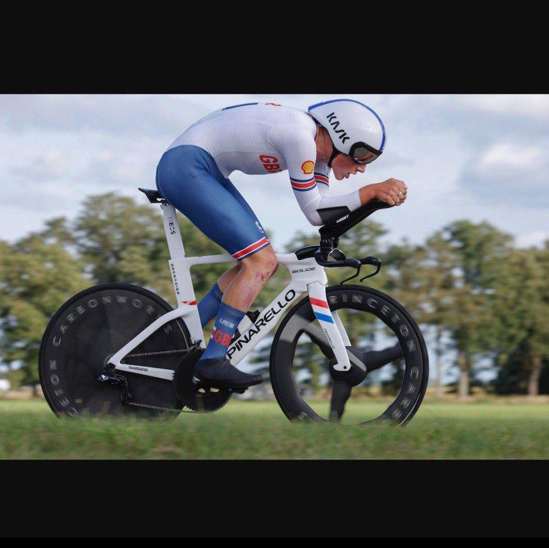 り*た様 支給品　スキンスーツ　イギリス代表　ナショナルチーム　ワンピース　長袖