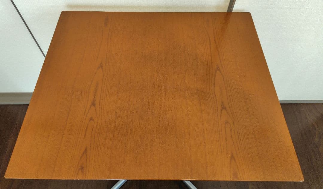 カフェテーブル　A　アジャスター付き 60cm✕70cm　木製天板