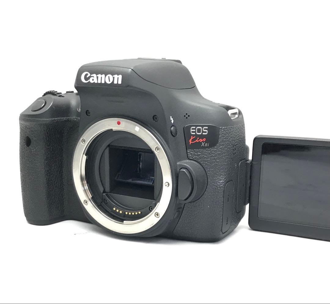 ショット数極小！！Canon kiss X8i ダブルズームレンズキット♪