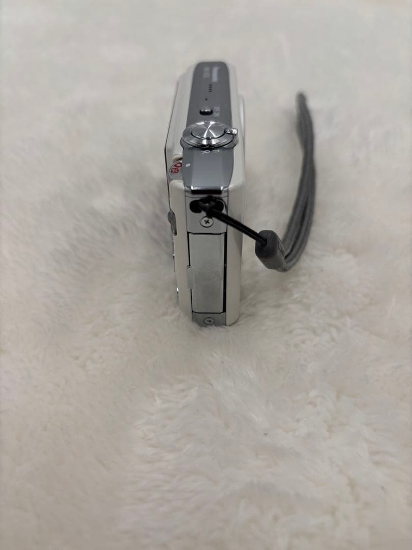 美品　Panasonic LUMIX DMC-FX35　人気　ホワイト