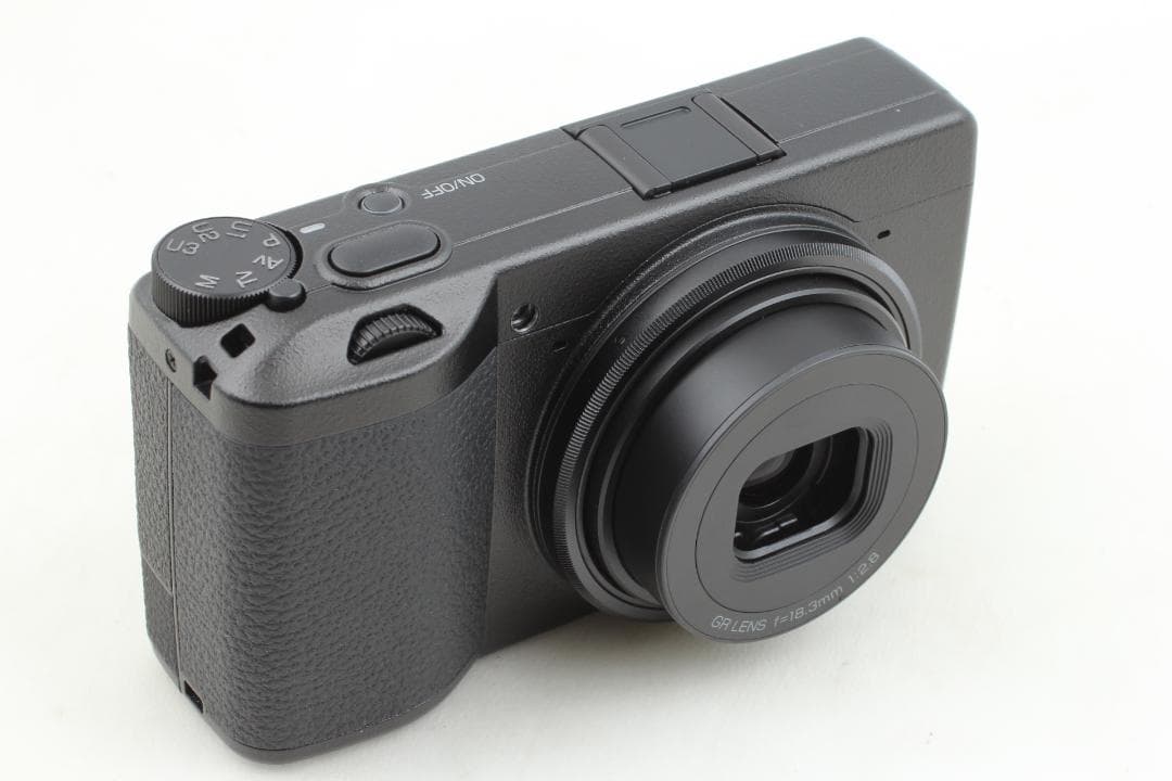 サムレスト付き RICOH GR III コンパクトデジタルカメラ