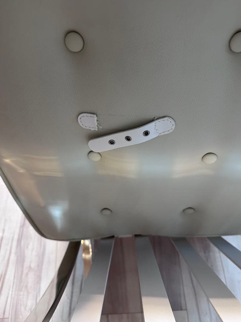 バルセロナチェア ホワイト リ プロダクト デザイナーズチェア