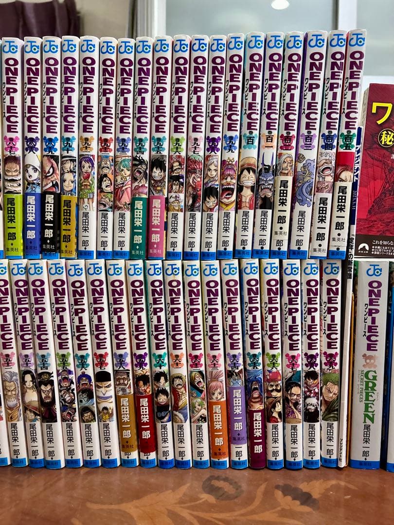 ワンピース35巻〜105巻＋ストロングワーズ3冊＋GREEN BLUEDEEP