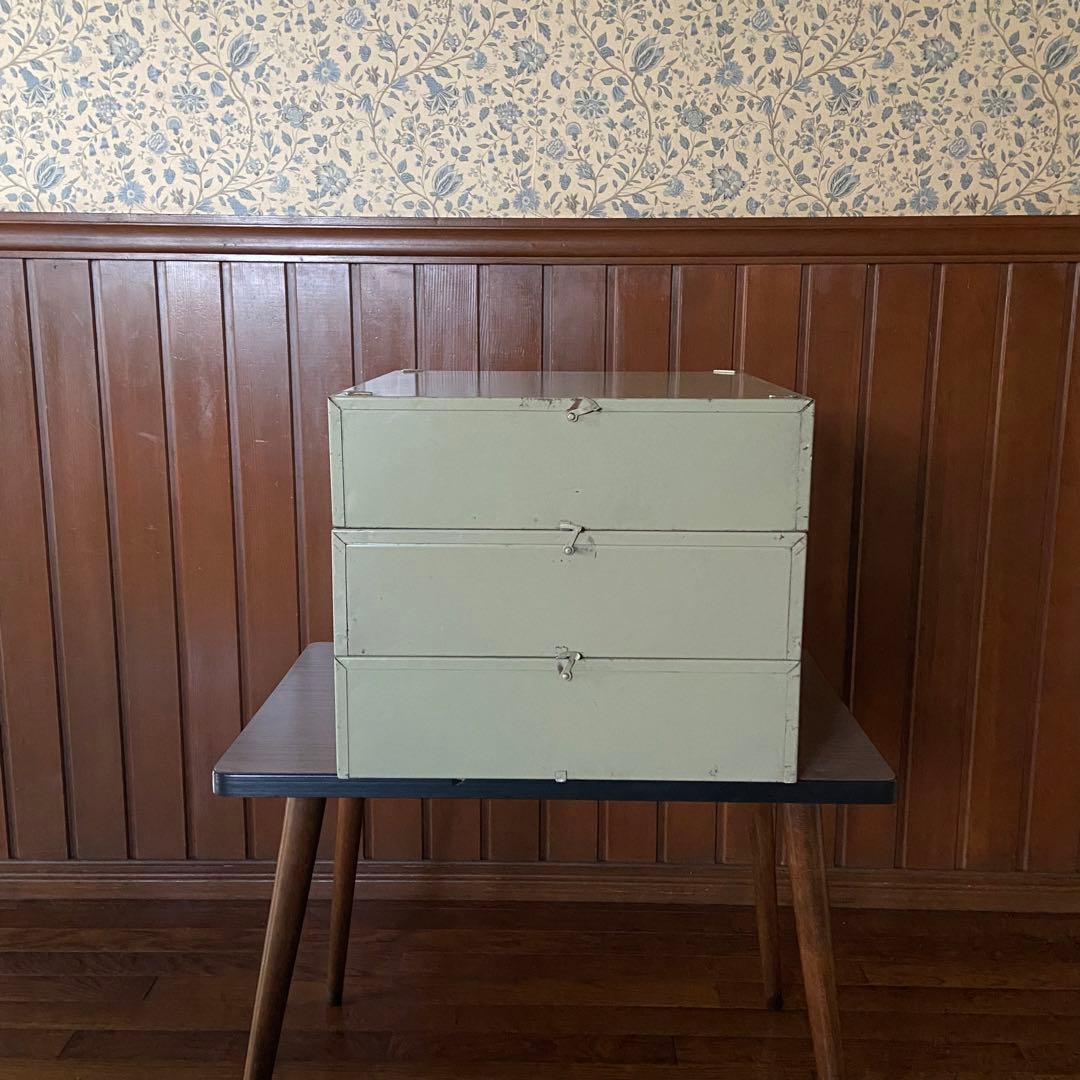 ビンテージ　店舗什器　HOYA硝子　スチールケース　インダストリアル