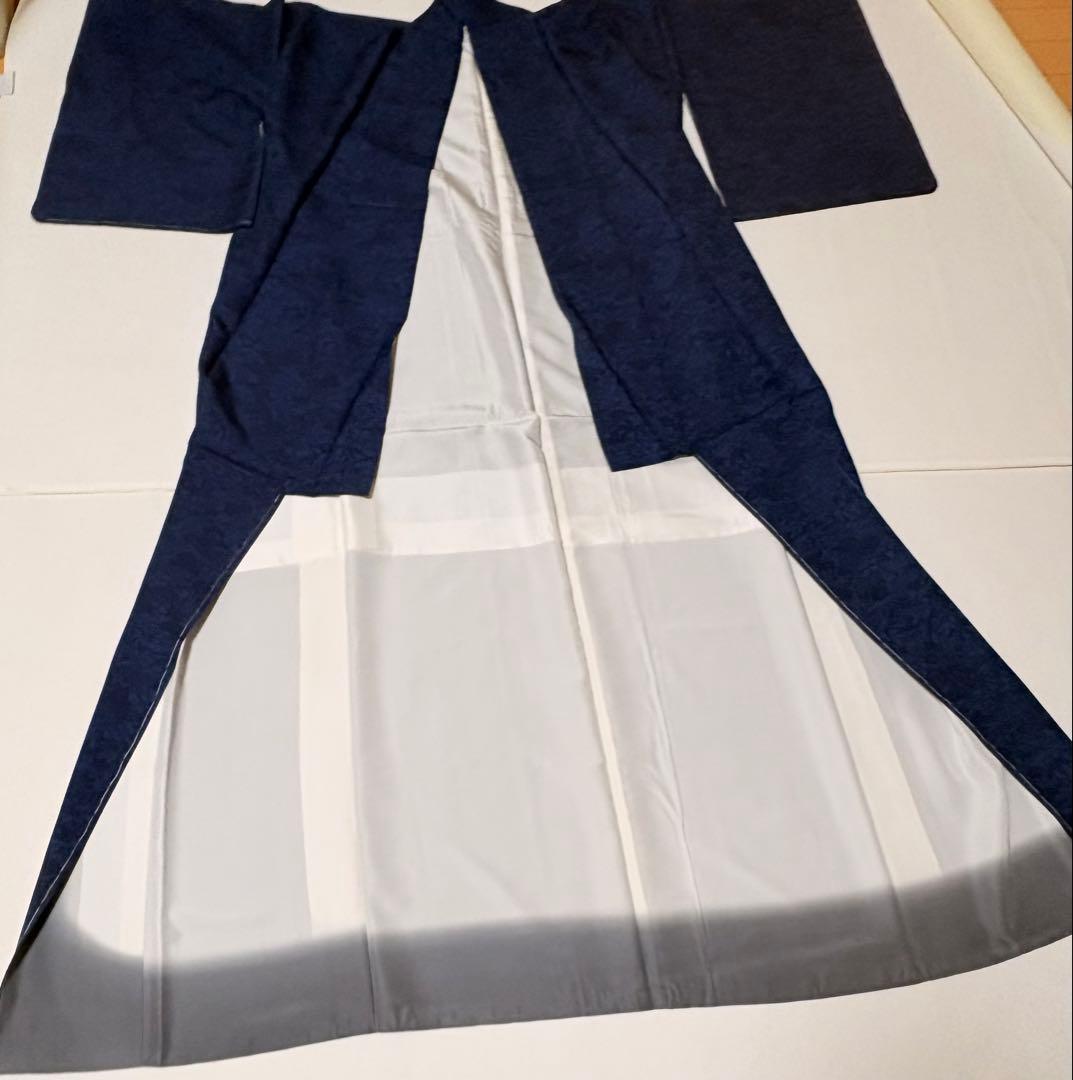 (週末値引き)藍染 濃紺 花柄 小紋 着物新品未使用