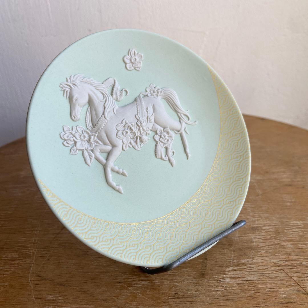ウェッジウッド　ジャスパー エトトレイ 2026 ウマ　馬　干支プレート