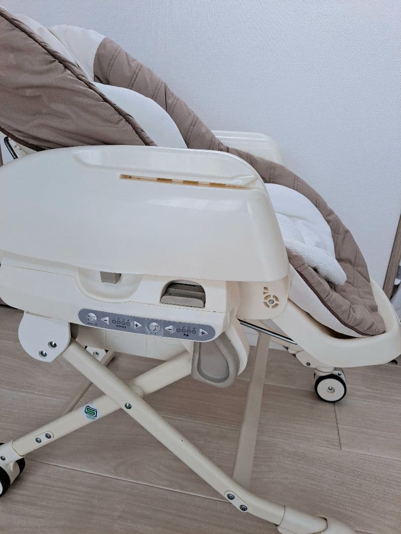 【電動】ハイローチェア コンビ ネムリラ エッグショック オートスイング