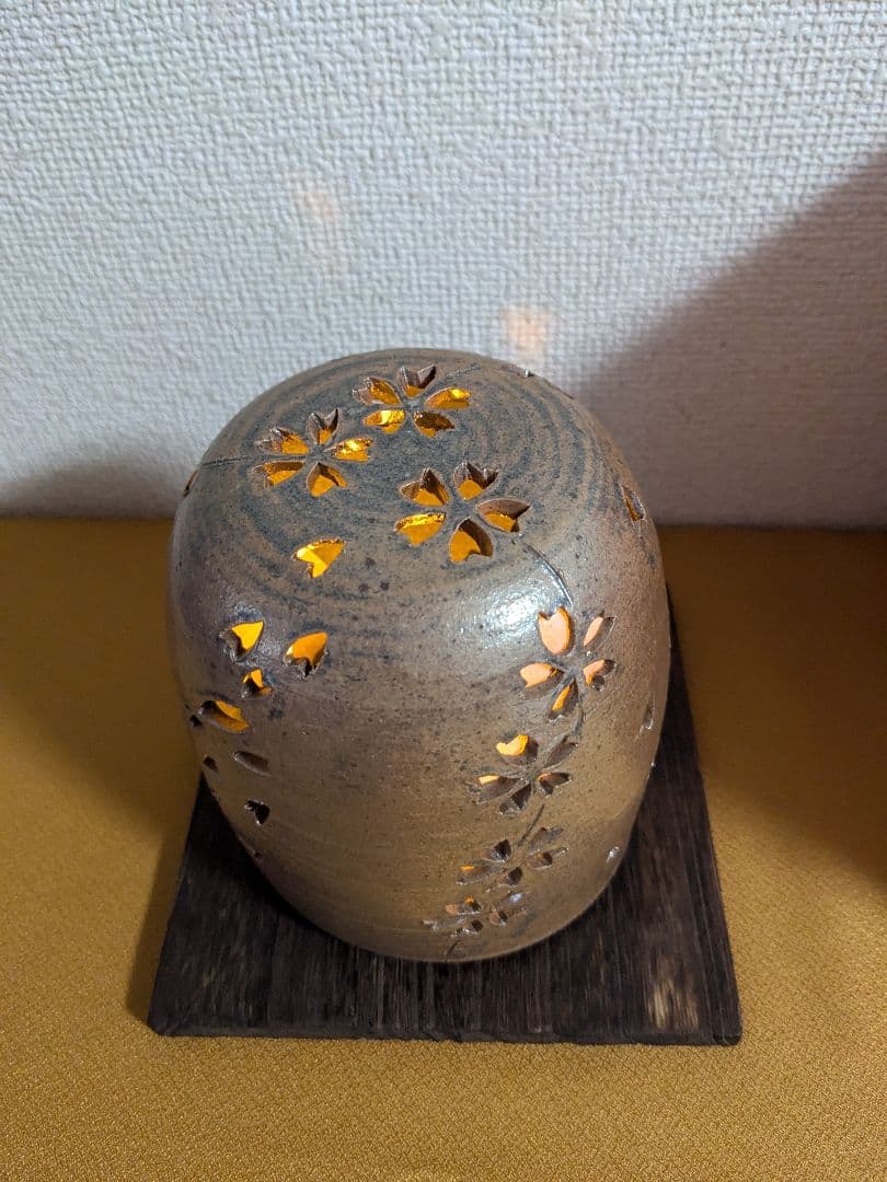 「灯りとり　桜　」笠間焼き