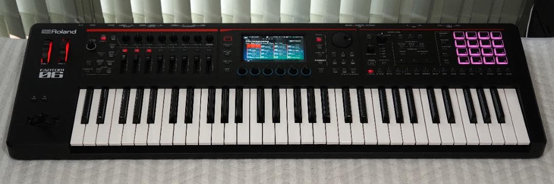 Roland FANTOM-06 ローランド 61鍵シンセサイザー
