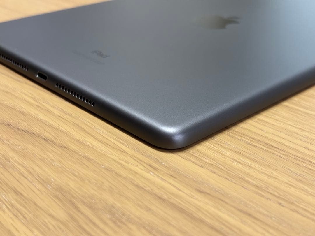 iPad 第7世代 セルラーモデル 32Gスペースグレー SIMフリー
