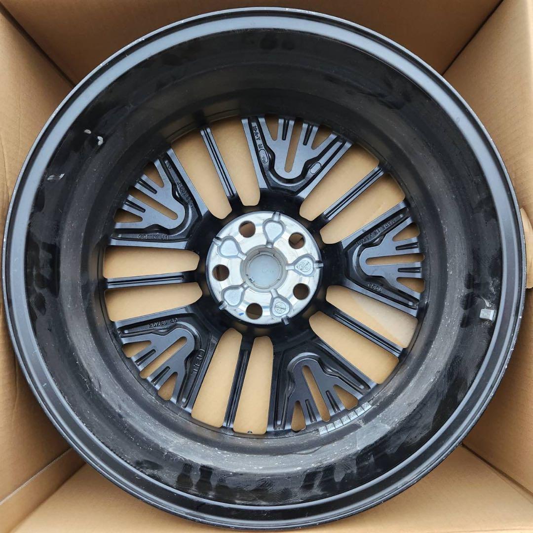 ④トヨタ アルファード ヴェルファイア 40系、20インチホイール TRD