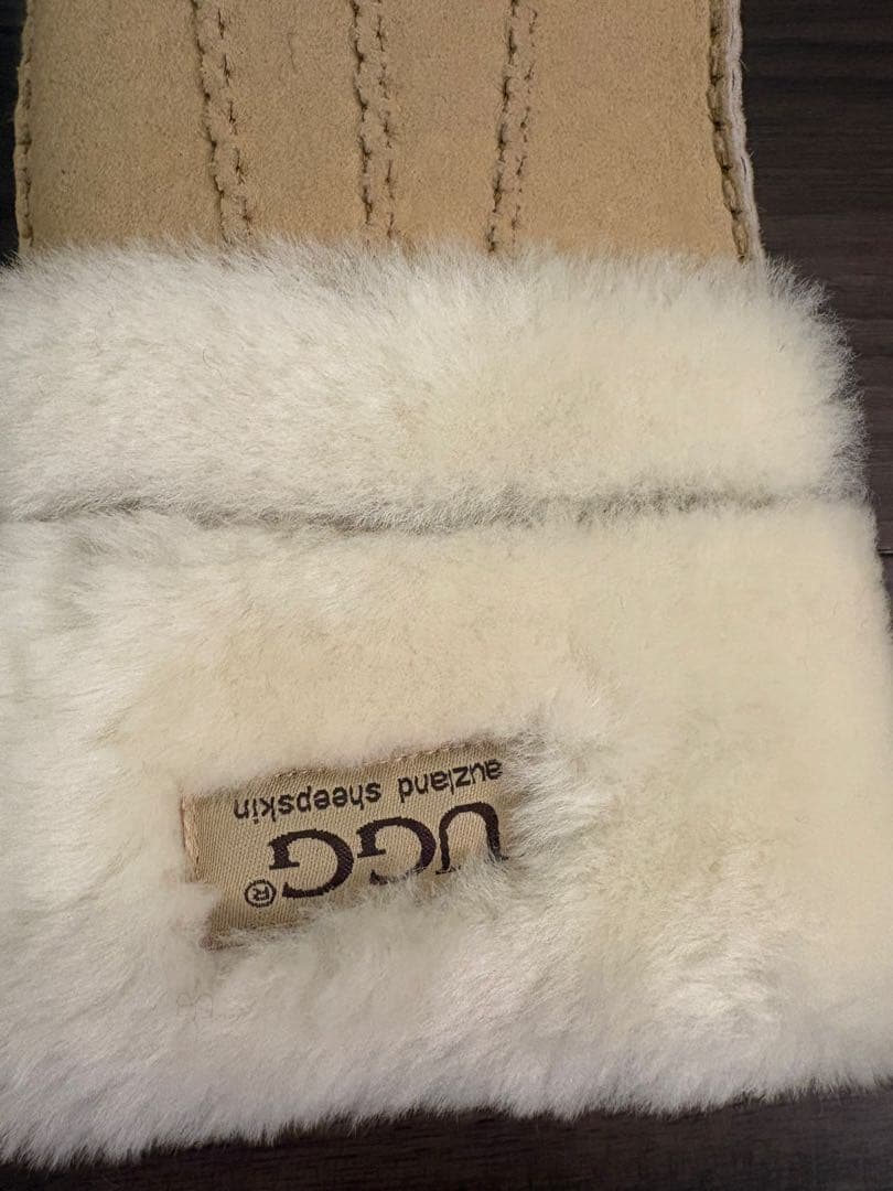 美品 UGG アグ 手袋 シープスキン スエード ファー ムートン ベージュ