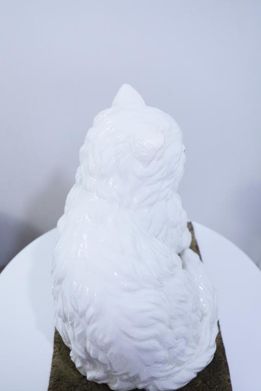 \"飼い主さん\"募集中【ペルシャ猫】陶器　置物