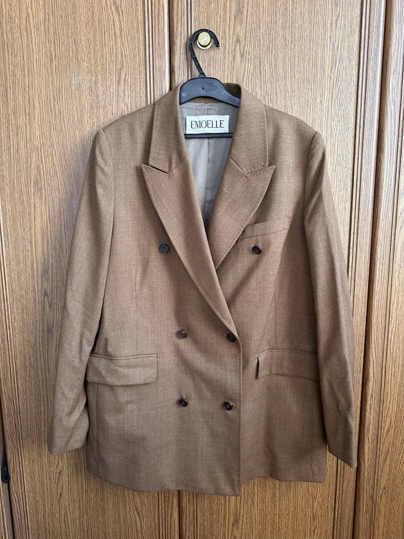 【EMOELLE】ベルテッドジャケットとスラックスパンツセットアップ