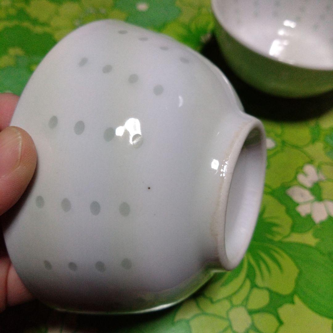 白いお茶碗　白　ドット柄　2点　白い器