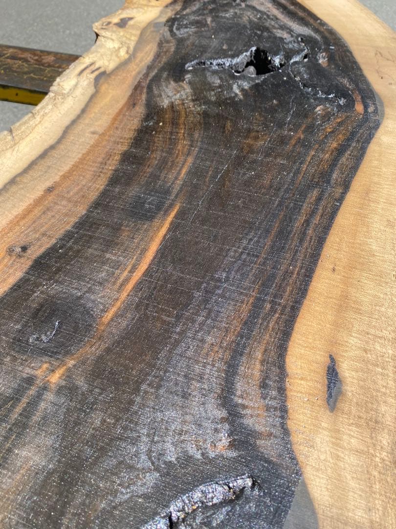 [即購入OK] 黒柿(くろがき)耳付き一枚板　黒縞　杢　DIY 素材　完全乾燥材