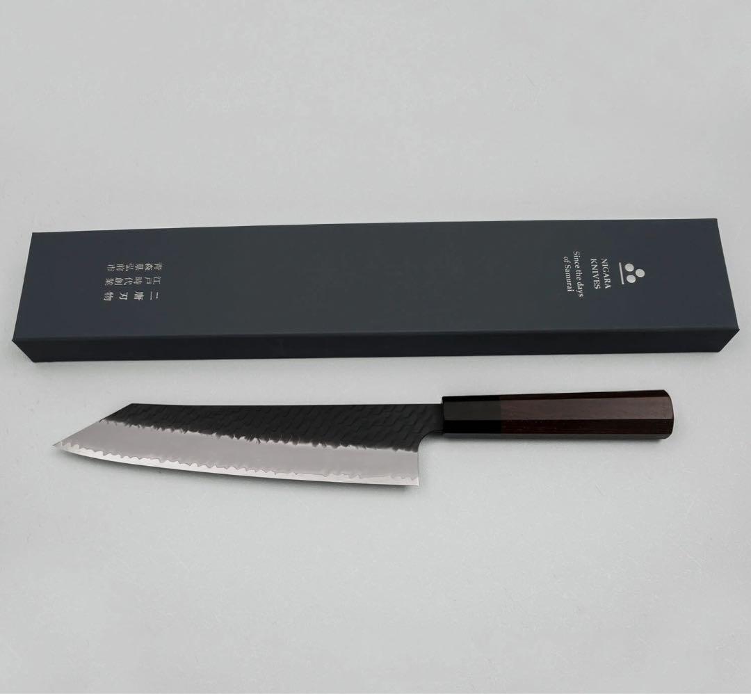 二唐刃物　黒打ち　槌目　sg2 切付け牛刀240