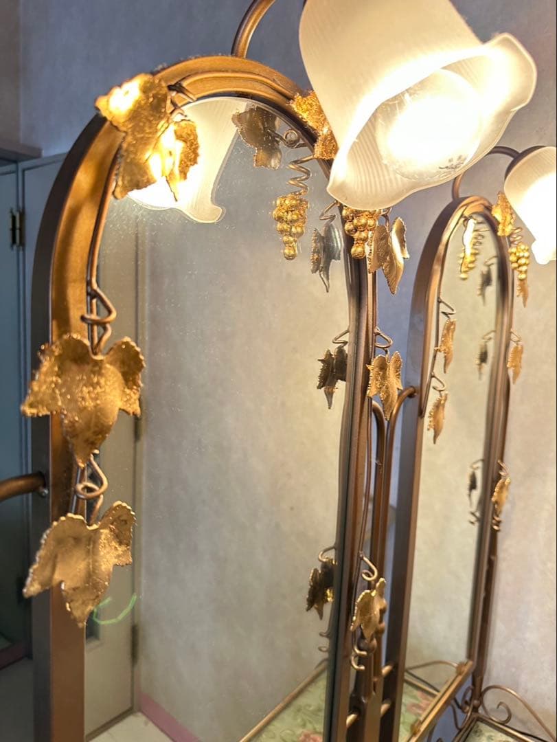 ゴールド ドレッサー・鏡台 照明付き