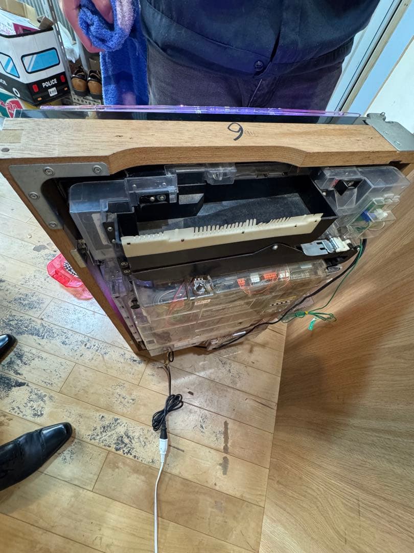 パチンコ台 赤 LEDライト 玉付き　SANKYO 倖田來未