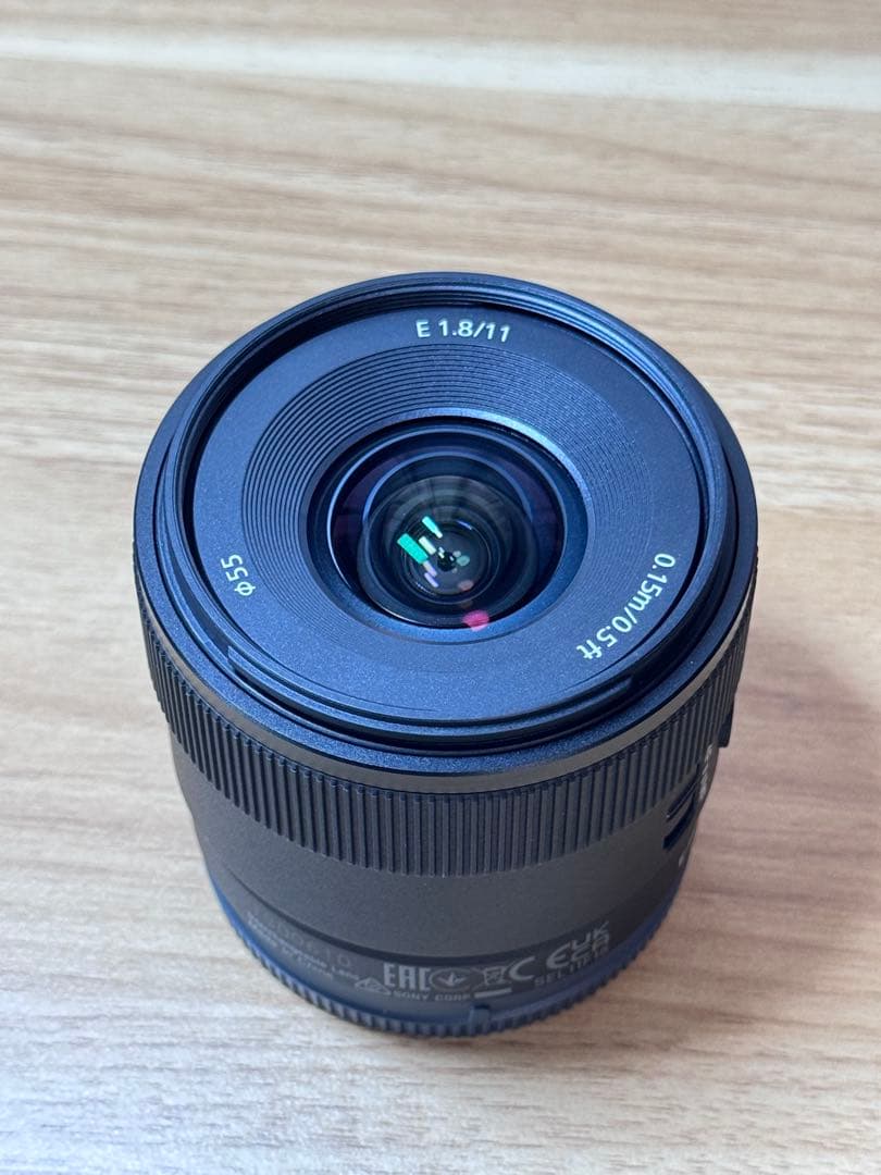 SONY単焦点レンズSEL11F18