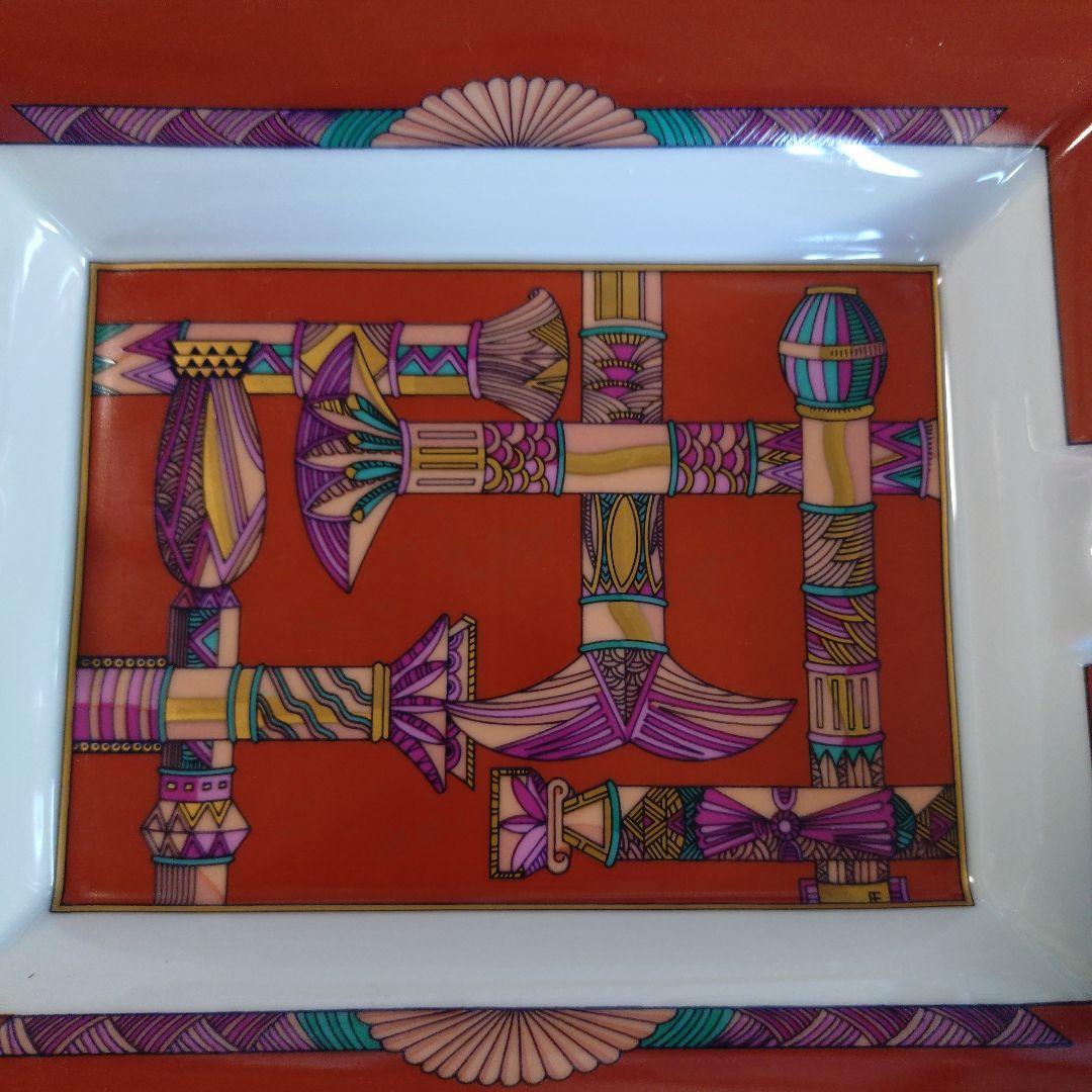 HERMES♥幾何学模様 陶器製灰皿 金縁