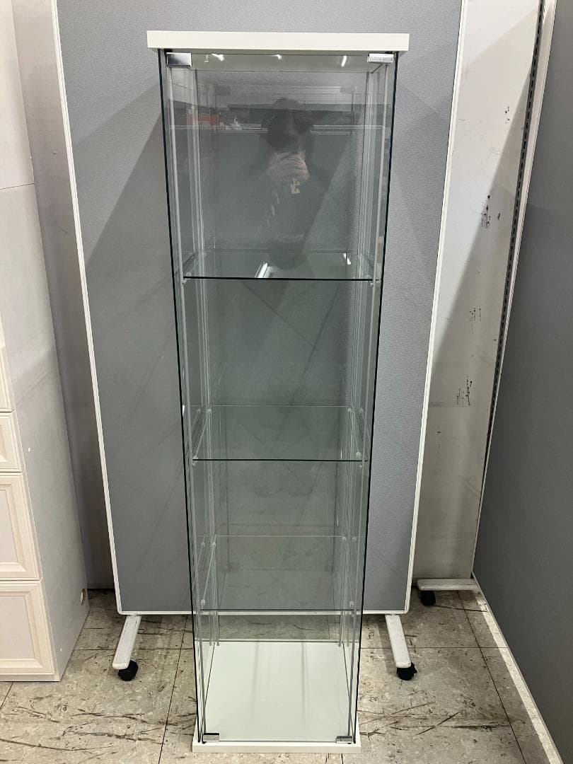 IKEA ガラスショーケース 飾り棚 DETOLF ホワイト②