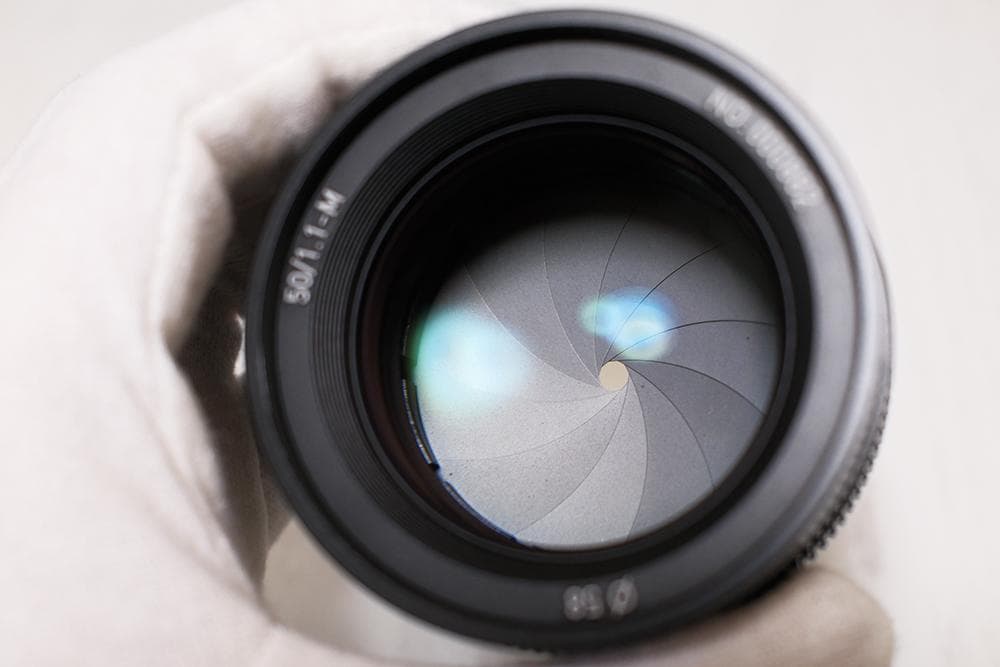 未使用品 ライカMマウントレンズ 50mm F1.1 フルサイズ