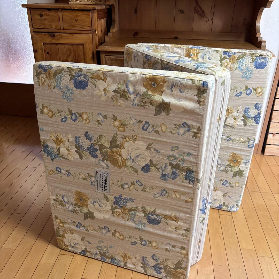 西川　ムアツ布団　三つ折り マットレス　シングル　健康敷きふとん