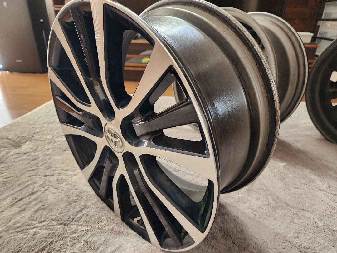 値下げ中【TOYOTA】ホイール　４本 17×7J インセット50 エスティマ