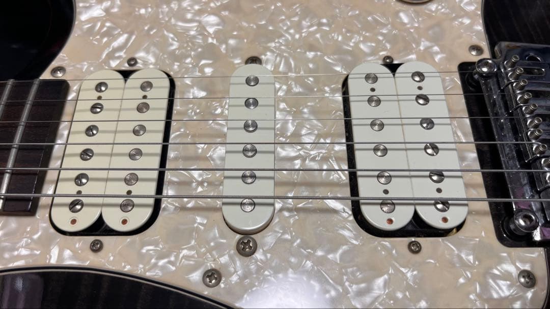 Mavis メイビスHSH ストラトキャスタータイプ