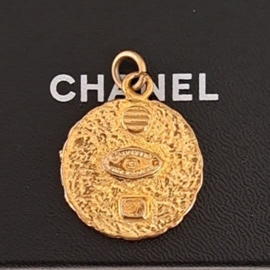 シャネル ネックレストップ ラインストーン ココマーク ゴールド美品