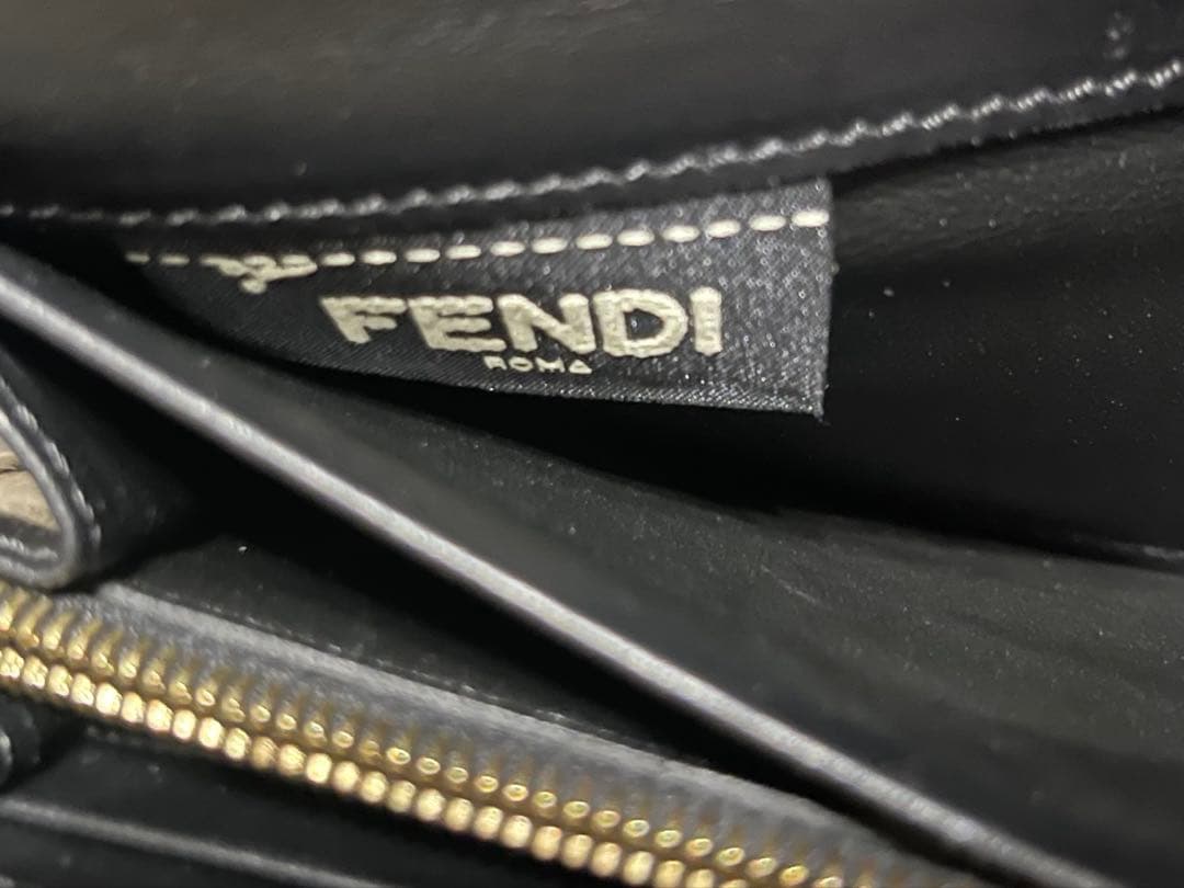 FENDI フェンディ ピーカブー レザー 長財布 黒