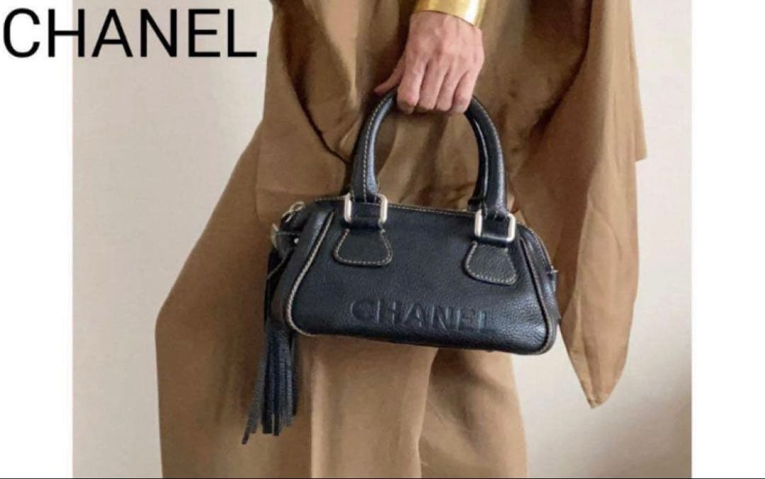 希少なミニサイズ CHANEL キャビアスキン　フリンジ ハンドバ