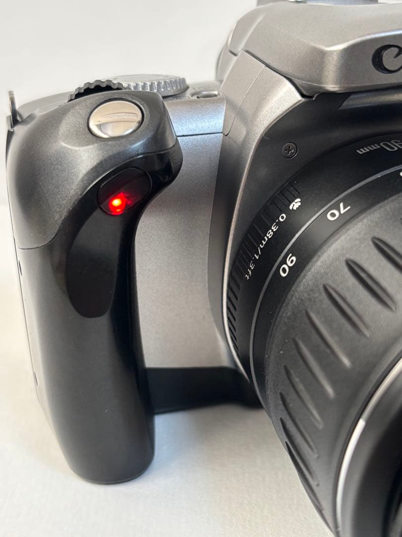 フィルム一眼レフ Canon EOSKiss7 28-90mmレンズ付き